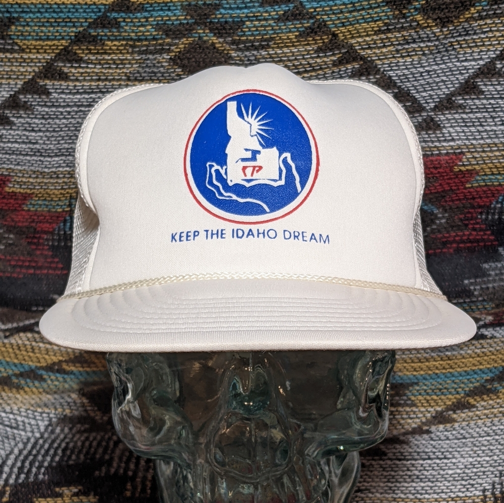 Vintage 80s Keep The Idaho Dream White Foam Mesh Trucker Snapback. Cleaned
